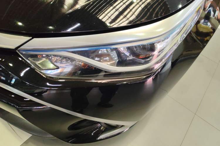 Used Toyota Levin 2016 Dual-Engine 1.8H GS E-CVT Elite Model with Sunroof Left Front Headlight
