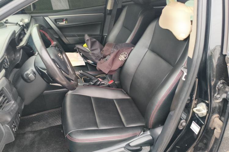 Used Toyota Levin 2016 Dual-Engine 1.8H GS E-CVT Elite Model with Sunroof Left Front Seat