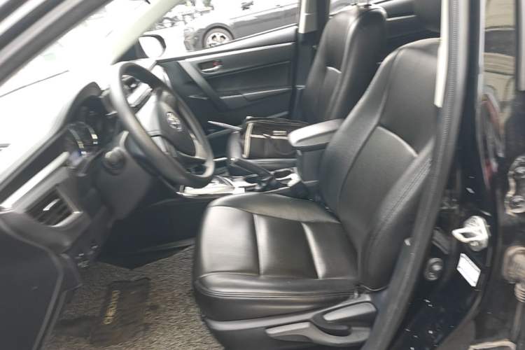 Used Toyota Levin 2016 1.6G CVT Elite Edition Left Front Seat