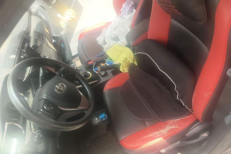 Used Toyota Levin 2016 Dual-Engine 1.8H GS E-CVT Elite Model with Sunroof Left Front Seat