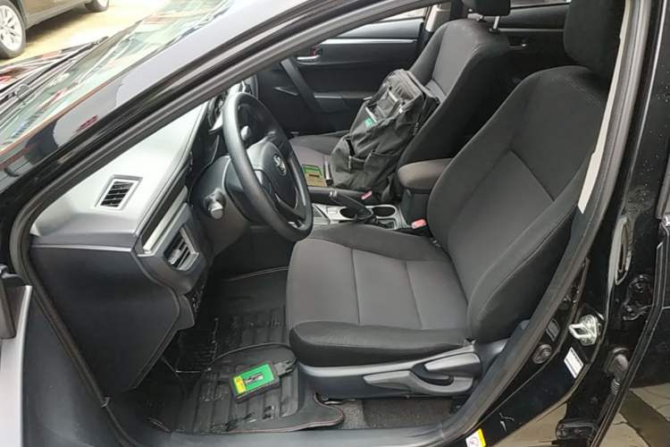 Used Toyota Levin 2016 1.6G CVT Elite Edition Left Front Seat