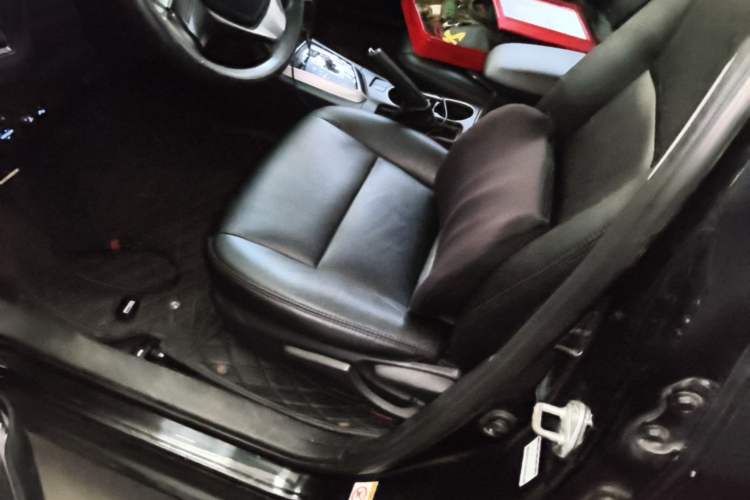 Used Toyota Levin 2016 1.6G CVT Elite Edition Left Front Seat