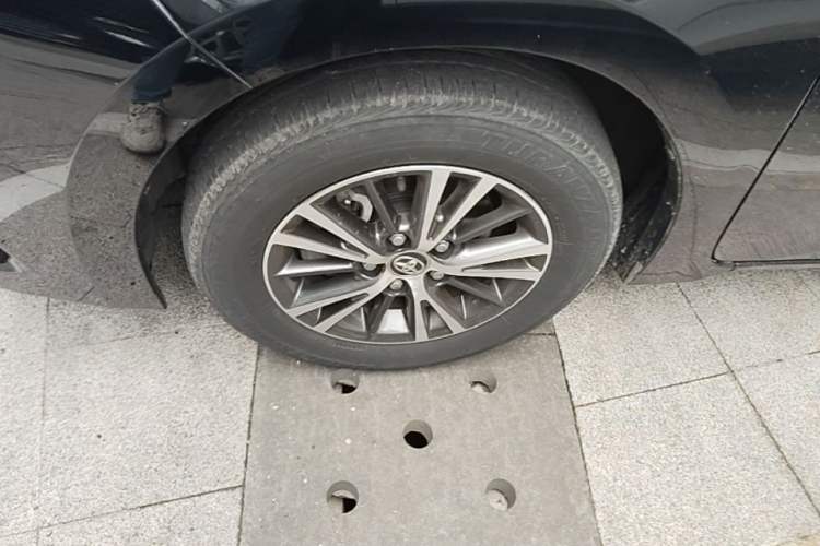 Used Toyota Levin 2016 1.6G CVT Elite Edition Left Front Wheel Hub