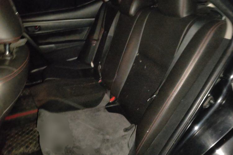 Used Toyota Levin 2016 Dual-Engine 1.8H GS E-CVT Elite Model with Sunroof Left Rear Seat