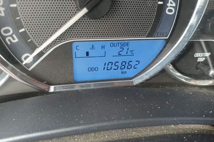 Used Toyota Levin 2016 1.6G Manual Elite Edition Odometer Close Up