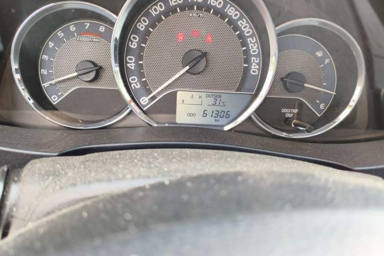 Used Toyota Levin 2016 1.6G Manual Elite Edition Odometer Close Up