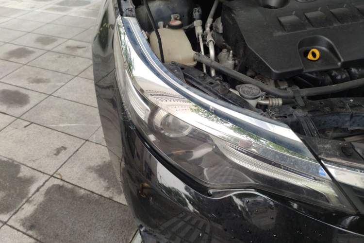 Used Toyota Levin 2016 1.6G-L CVT Leading Edition Right Front Headlight