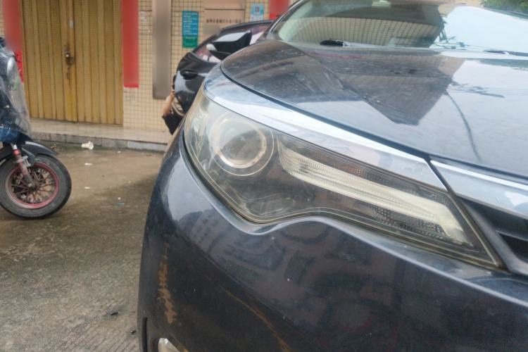 Used Toyota Levin 2016 1.6G CVT Elite Edition Right Front Headlight