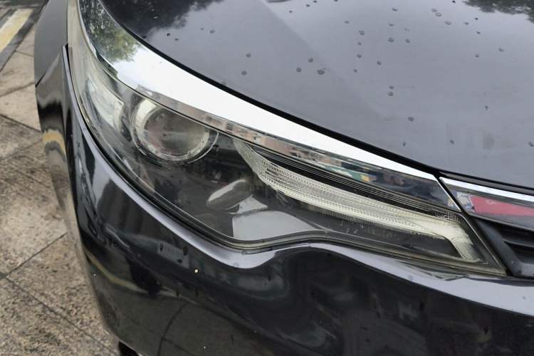 Used Toyota Levin 2016 1.6G CVT Elite Edition Right Front Headlight