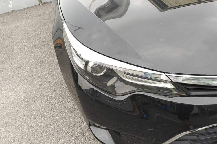 Used Toyota Levin 2016 1.6G CVT Elite Edition Right Front Headlight