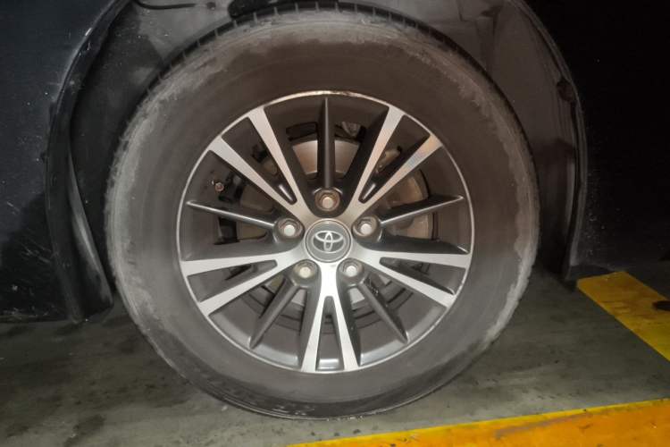 Used Toyota Levin 2016 1.6G CVT Elite Edition Right Front Wheel Hub