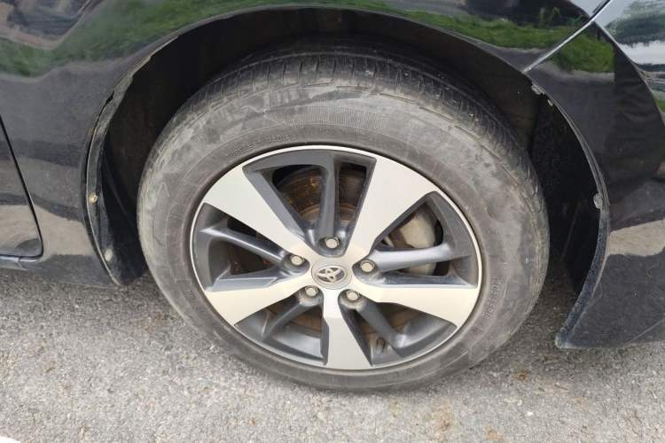 Used Toyota Levin 2016 Dual-Engine 1.8H GS-L E-CVT Leading Edition Right Front Wheel Hub