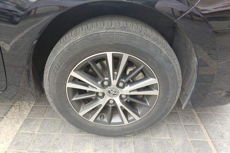Used Toyota Levin 2016 1.6G CVT Elite Edition Right Front Wheel Hub