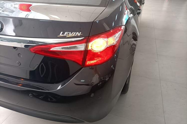 Used Toyota Levin 2016 1.6G Manual Elite Edition Right Rear Taillight