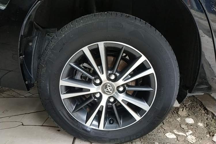 Used Toyota Levin 2016 1.6G CVT Elite Edition Right Rear Wheel Hub