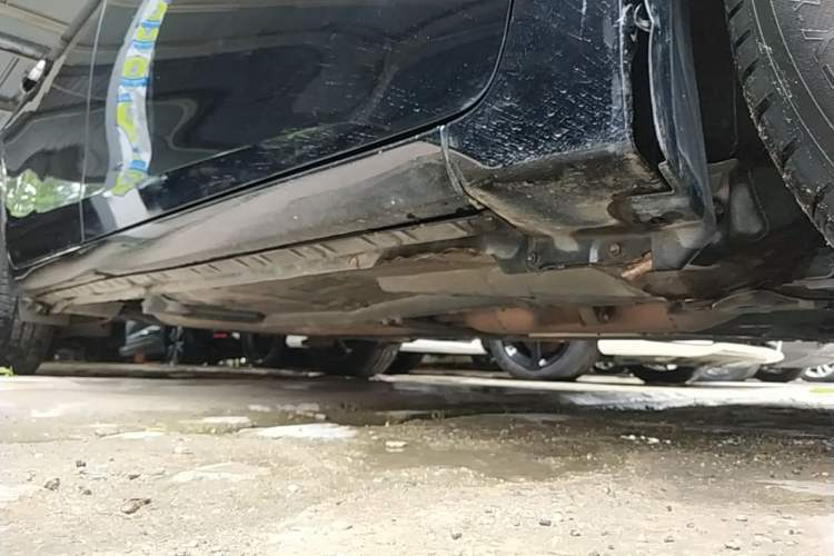 Used Toyota Levin 2016 1.6G CVT Elite Edition Right Side Sill