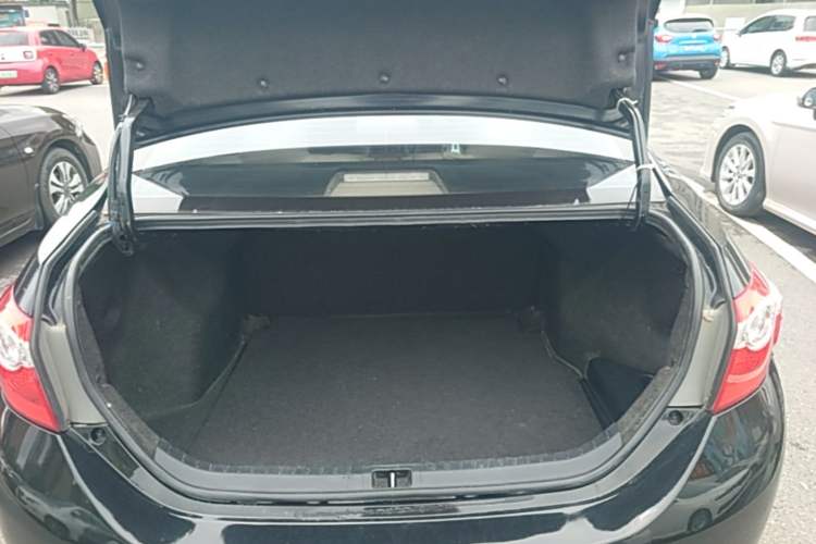 Used Toyota Levin 2016 1.6E Manual New Edition Trunk