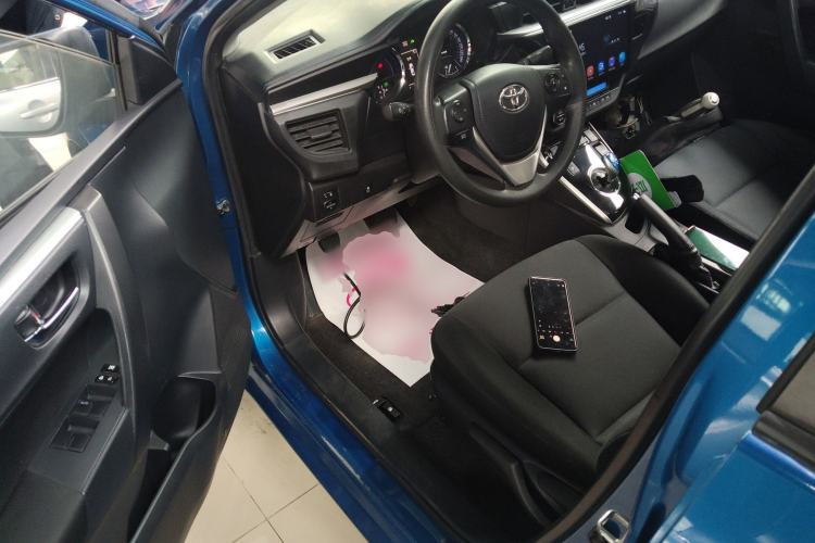 Used Toyota Levin 2016 Dual-Engine 1.8H GS E-CVT Elite Model with Sunroof Driver Seat
