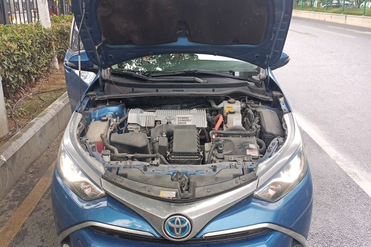 Used Toyota Levin 2016 Dual-Engine 1.8H GS E-CVT Elite Model with Sunroof Engine Bay