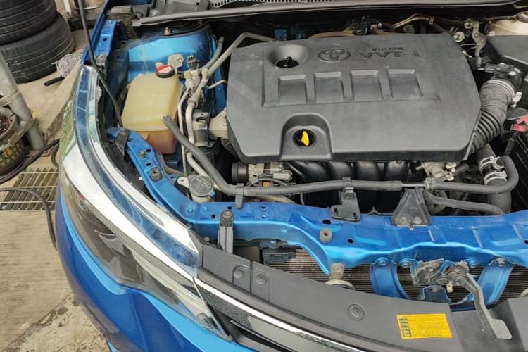 Used Toyota Levin 2016 1.6G CVT Elite Edition Engine Bay Right