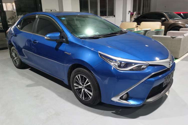 Used Toyota Levin 2016 Dual-Engine 1.8H GS E-CVT Elite Model with Sunroof Exterior 2