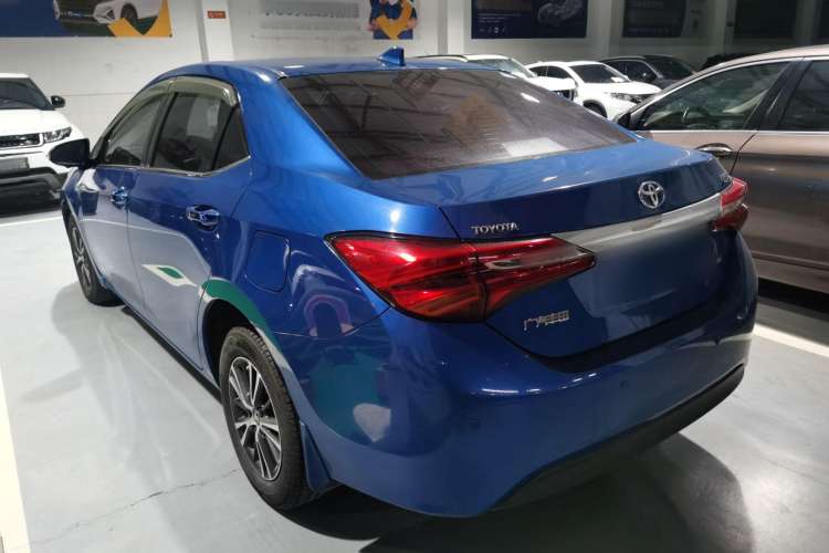 Used Toyota Levin 2016 Dual-Engine 1.8H GS E-CVT Elite Model with Sunroof Exterior 5