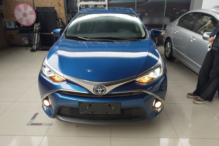 Used Toyota Levin 2016 Dual-Engine 1.8H GS E-CVT Elite Model with Sunroof Front