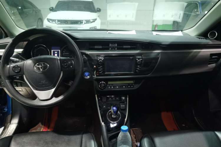 Used Toyota Levin 2016 Dual-Engine 1.8H GS E-CVT Elite Model with Sunroof Interior 3