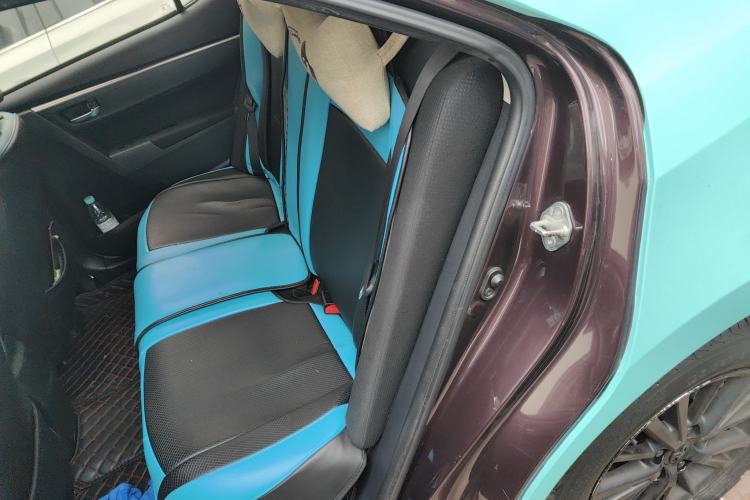 Used Toyota Levin 2016 Dual-Engine 1.8H GS E-CVT Elite Model with Sunroof Left Rear Seat