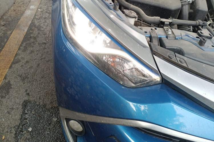 Used Toyota Levin 2016 Dual-Engine 1.8H GS E-CVT Elite Model with Sunroof Right Front Headlight