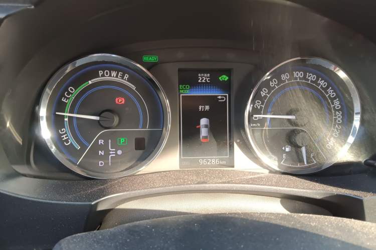 Used Toyota Levin 2016 Dual-Engine 1.8H GS E-CVT Elite Model with Sunroof Instrument Cluster