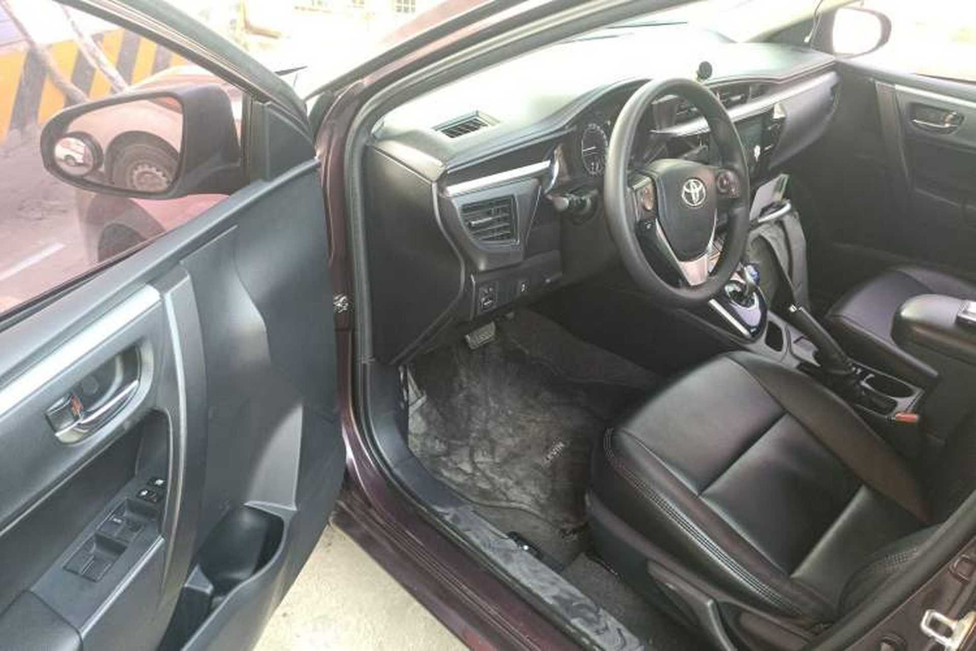 Used Toyota Levin 2016 Dual-Engine 1.8H GS E-CVT Elite Model with Sunroof Interior 3