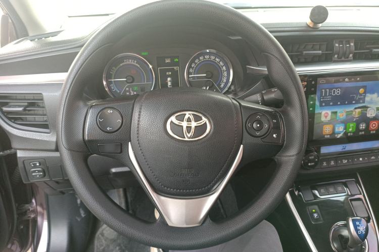Used Toyota Levin 2016 Dual-Engine 1.8H GS E-CVT Elite Model with Sunroof Steering Wheel