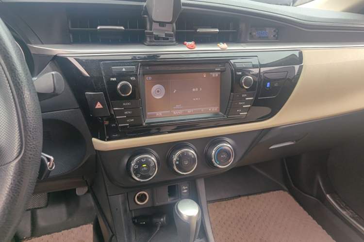 Used Toyota Levin 2016 1.6G CVT Elite Edition Audio And AC Panel