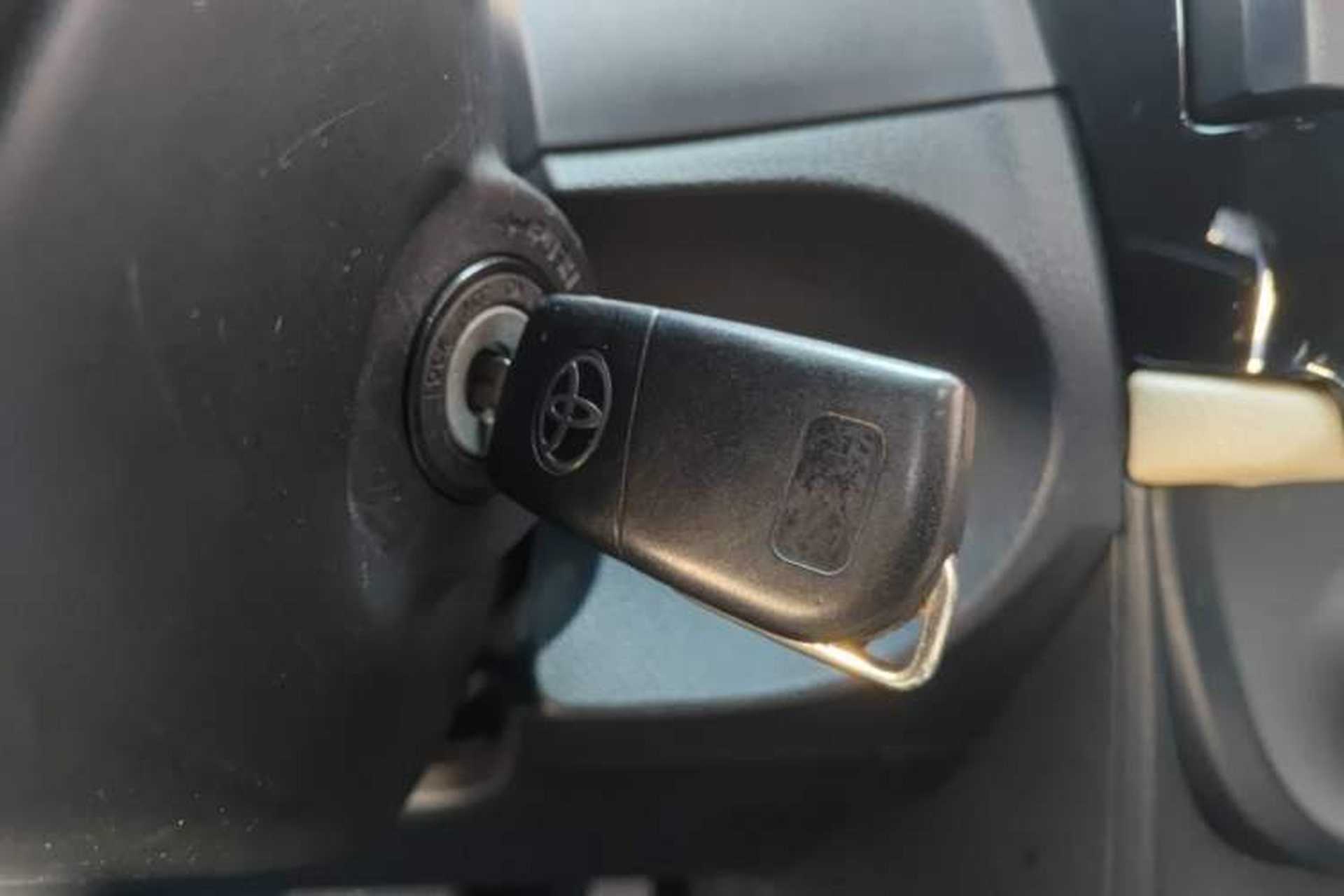 Used Toyota Levin 2016 1.6G CVT Elite Edition Interior 1