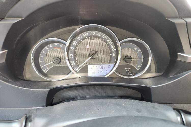 Used Toyota Levin 2016 1.6G CVT Elite Edition Odometer Close Up