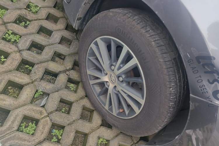 Used Toyota Levin 2016 1.6G CVT Elite Edition Right Front Wheel Hub