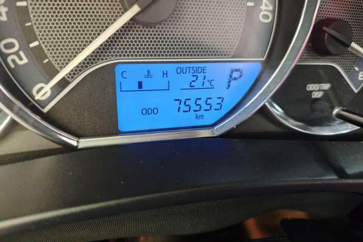 Used Toyota Levin 2016 1.6G CVT Elite Edition Odometer Close Up