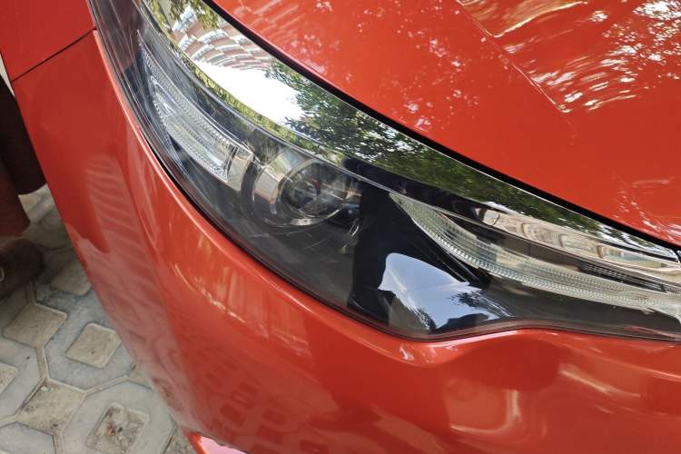 Used Toyota Levin 2016 1.6G CVT Elite Edition Right Front Headlight