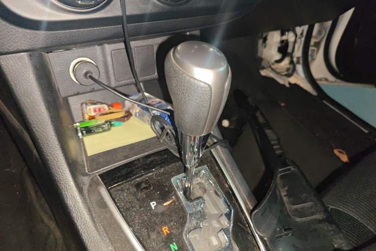 Used Toyota Levin 2016 1.6G CVT Elite Edition Gear Lever