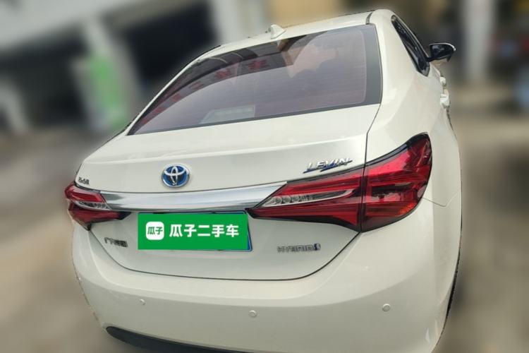 Used Toyota Levin 2016 Dual-Engine 1.8H GS E-CVT Elite Model with Sunroof Rear
