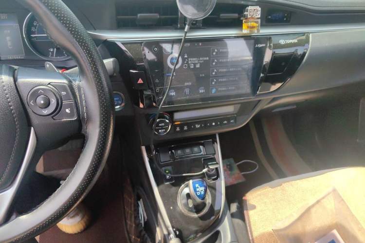 Used Toyota Levin 2016 Dual-Engine 1.8H GS E-CVT Elite Model with Sunroof Audio And AC Panel