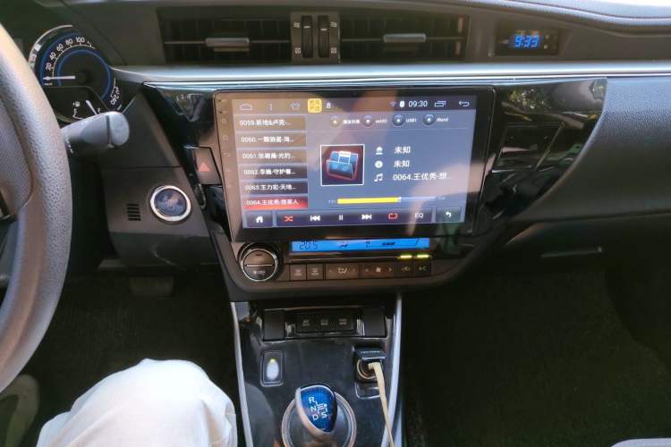 Used Toyota Levin 2016 Dual-Engine 1.8H GS E-CVT Elite Model with Sunroof Audio And AC Panel