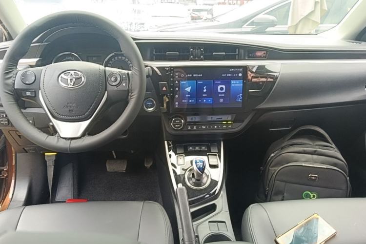 Used Toyota Levin 2016 Dual-Engine 1.8H GS E-CVT Elite Model with Sunroof Center Console