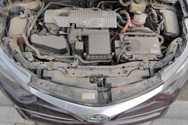 Used Toyota Levin 2016 Dual-Engine 1.8H GS E-CVT Elite Model with Sunroof Engine Bay