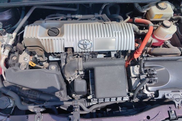 Used Toyota Levin 2016 Dual-Engine 1.8H GS E-CVT Elite Model with Sunroof Engine Bay