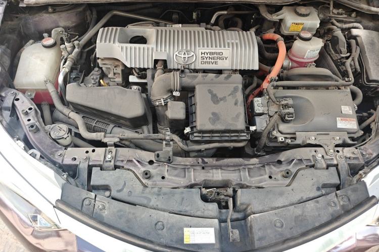 Used Toyota Levin 2016 Dual-Engine 1.8H V E-CVT Luxury Edition Engine Bay