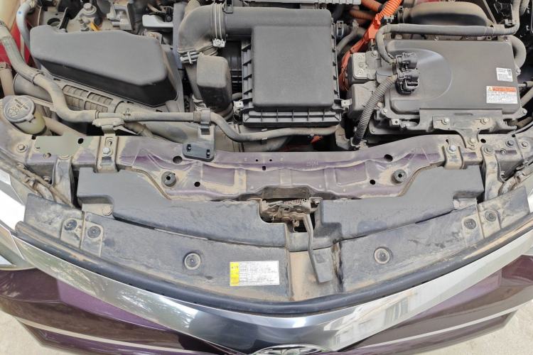 Used Toyota Levin 2016 Dual-Engine 1.8H V E-CVT Luxury Edition Engine Bay