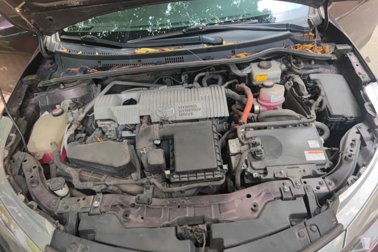 Used Toyota Levin 2016 Dual-Engine 1.8H V E-CVT Luxury Edition Engine Bay