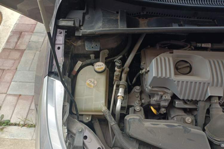 Used Toyota Levin 2016 Dual-Engine 1.8H GS-L E-CVT Leading Edition Engine Bay Right